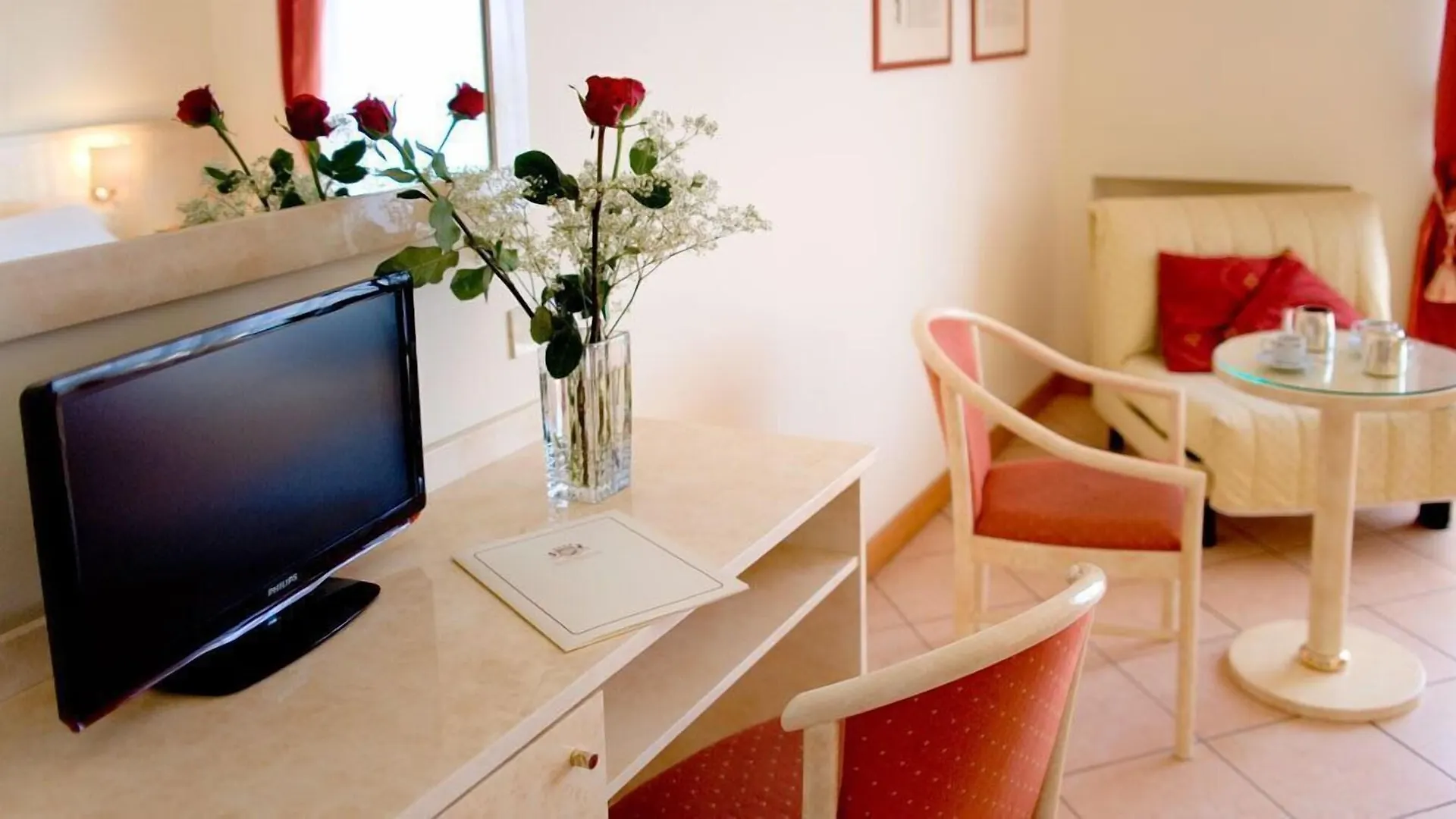Hotel Eden Park دْيانو مارينا