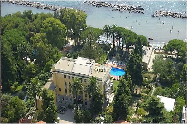 Hotel Eden Park Diano Marina 4*,